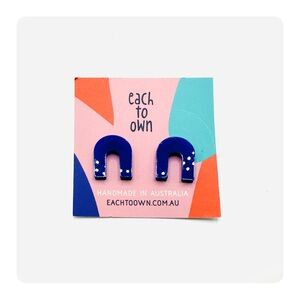 ★ NWT Handmade “Each To Own” Fun House Slide Stud Earrings - Blue ★